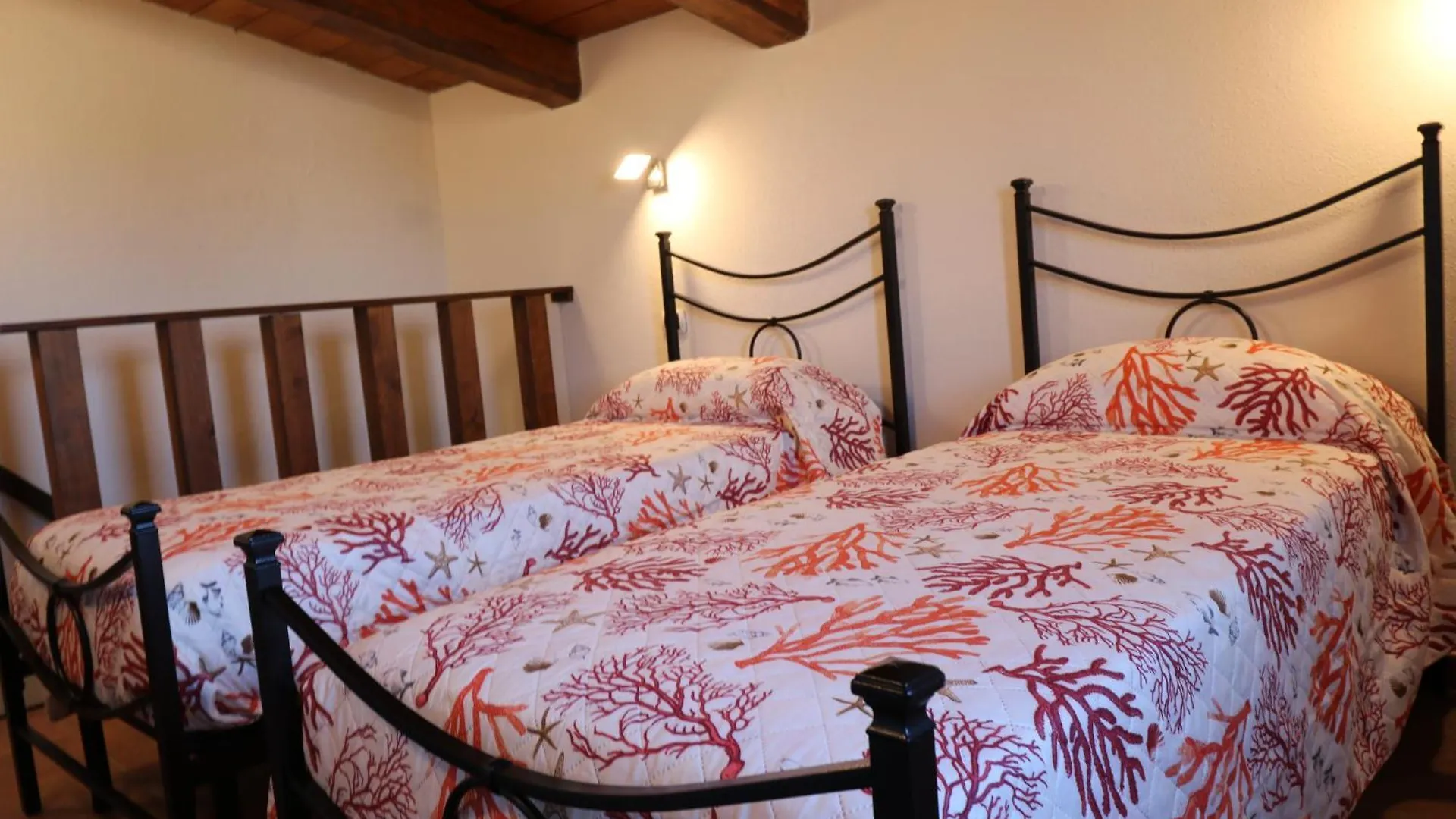 B Holidays Casa Vacanze Càbras 0*,  Italien